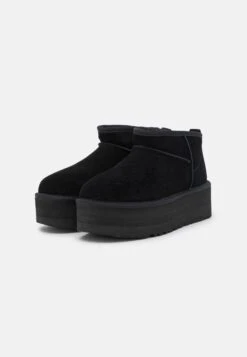 Ugg Classic Ultra Mini Platform - Enkellaarsjes Met Plateauzool - Black -Ugg Winkel f000fcd5cb4f40e09efbf782c0d4dfce