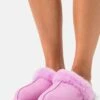 Ugg Scuffette - Pantoffels - Wildflower 14 Ugg Scuffette - Pantoffels - Wildflower -Ugg Winkel f1fb3c4b5f084c1eb57967b7f33e128b