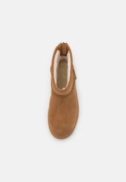 Ugg Classic Mini Logo Zip - Korte Laarzen - Chestnut -Ugg Winkel f92e16fb60bc4ddfa7ea61b712375f9d