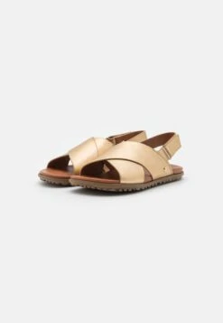 Ugg Solivan Slingback - Sandalen - Pale Gold Metallic 8 Ugg Solivan Slingback - Sandalen - Pale Gold Metallic -Ugg Winkel fb2cbebac39b4c1b99390c07537ec973