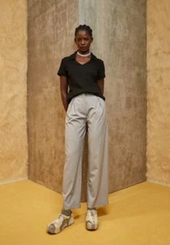 Ugg Tasman X Camopop - Instappers - Moss Green 9 Ugg Tasman X Camopop - Instappers - Moss Green -Ugg Winkel fbbc22eff19d44a185332aef21b2b950